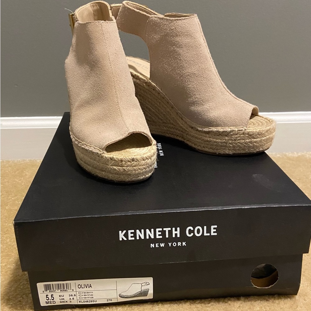 Kenneth Cole Leather Women's Olivia Espadrille Peep-Toe Wedges